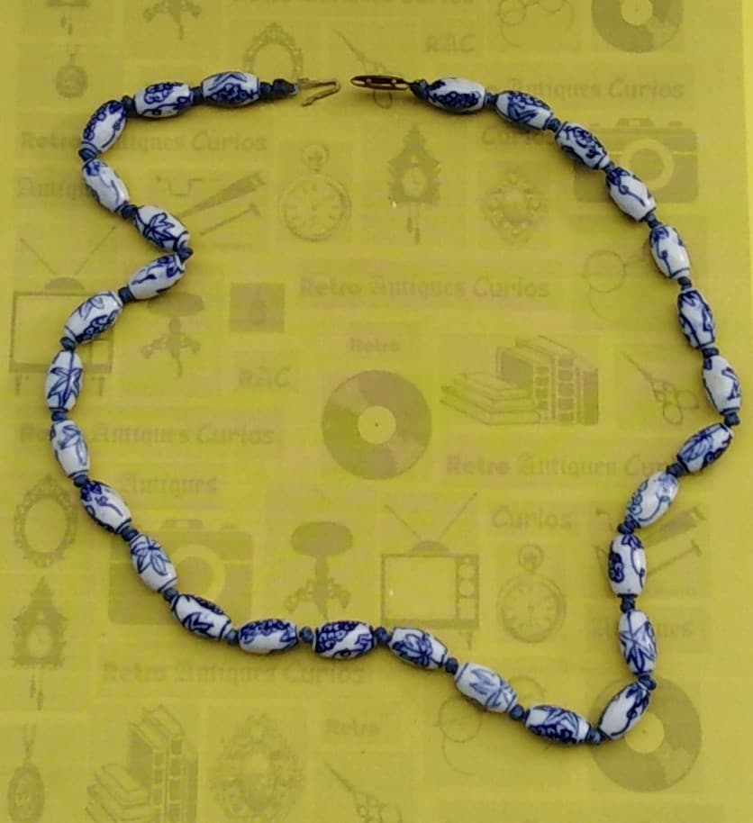 Vintage Chinese Blue & White Porcelain Bead Necklace